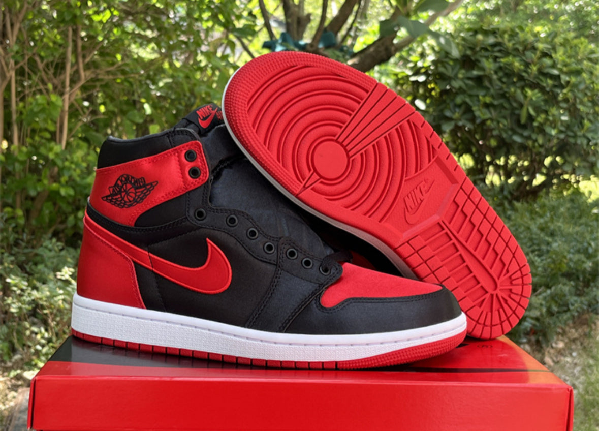 Air Jordans 1 "Satin Bred"